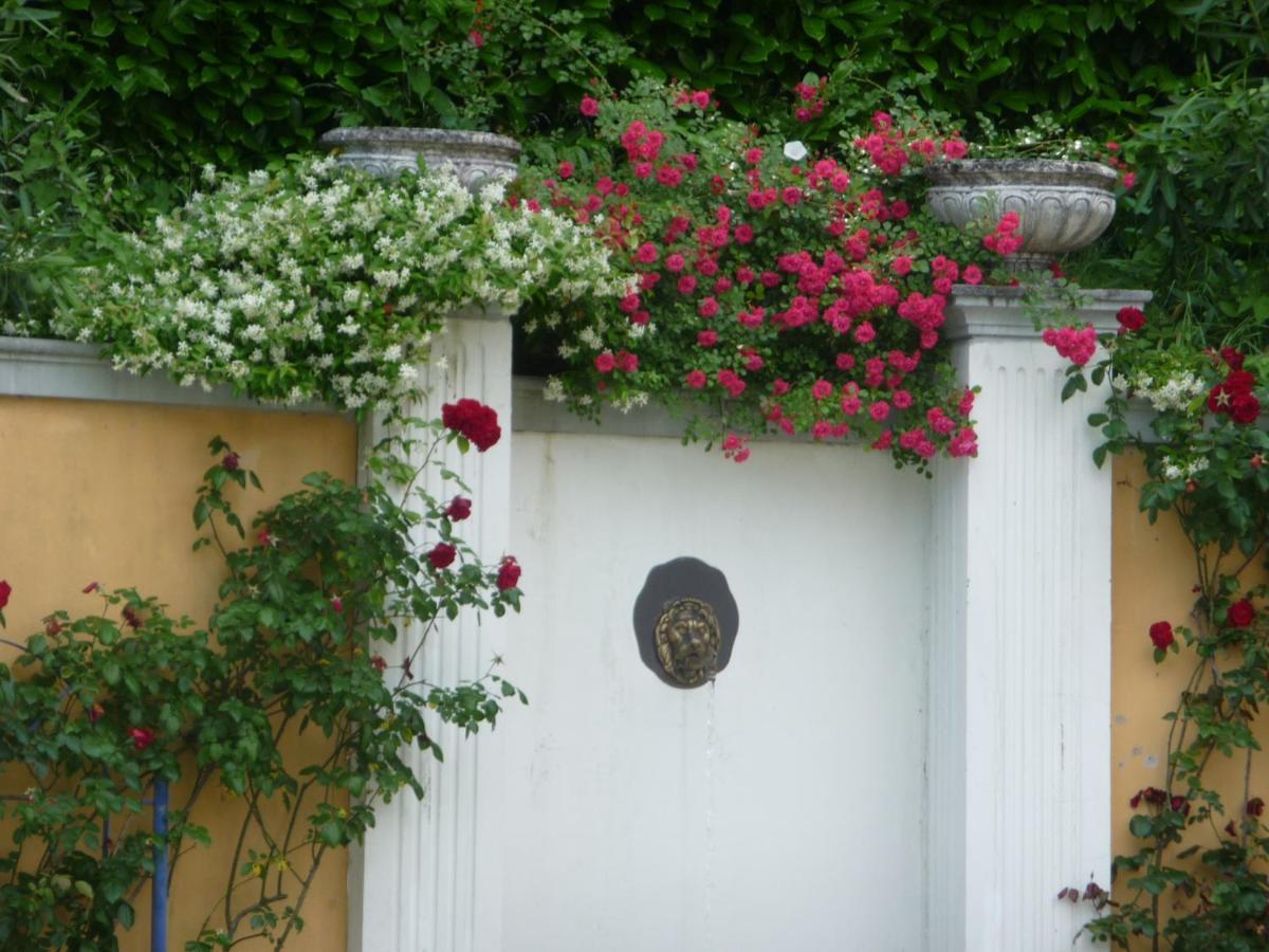Ville Lago Lugano Porto Ceresio Dış mekan fotoğraf